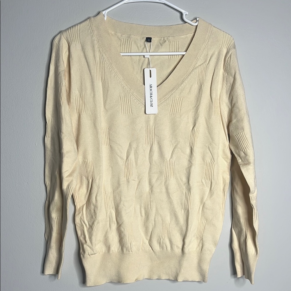 Arach & Cloz S Women’s Cream V-Neck Sweater